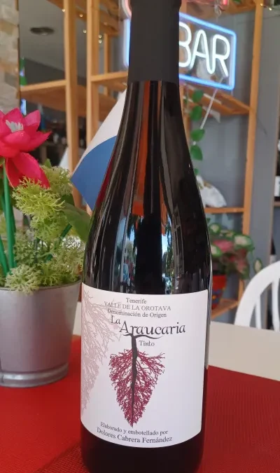 La Araucaria Tinto