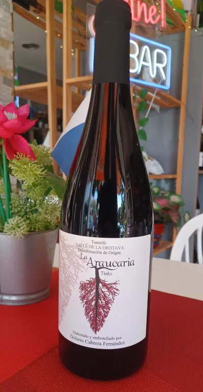 La Araucaria Tinto